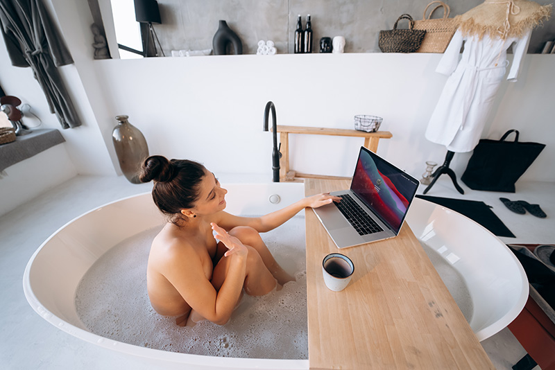 Comment se masturber quand on ne vit pas seul(e)
